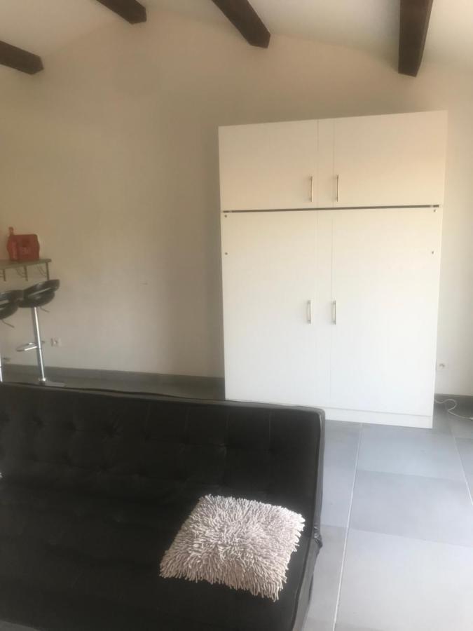 STUDIO 30 m² Lançon-Provence Exterior foto